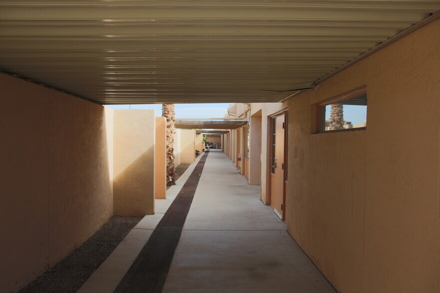 More Photos Of 502 N Silverbell Rd, Tucson Rehabilitation Center For Lease