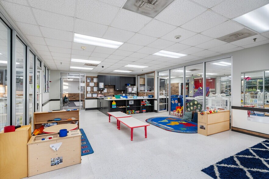 More Photos Of 10002 Camino Bandera, San Antonio Daycare Center For Sale