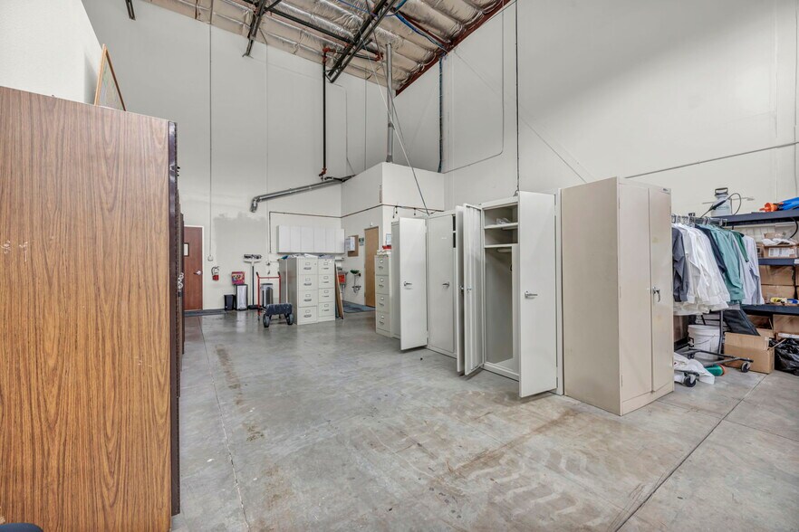 More Photos Of 9716 S Virginia St, Reno Showroom For Sale