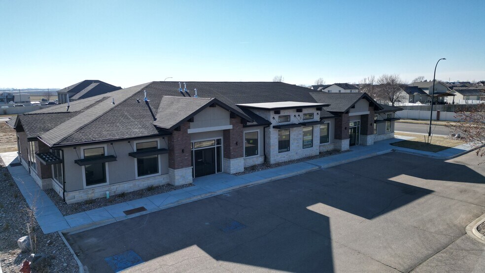 More Photos Of 271 S Elm Ave, Eaton Office For Sale