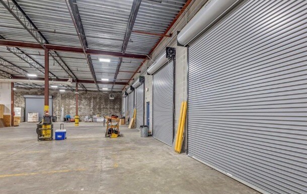 More Photos Of 2925 Industrial Ave, Lake Charles Distribution For Sale