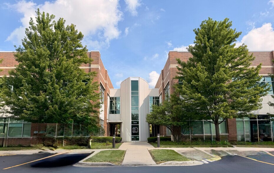 More Photos Of 2640 Patriot Blvd, Glenview Medical For Sale