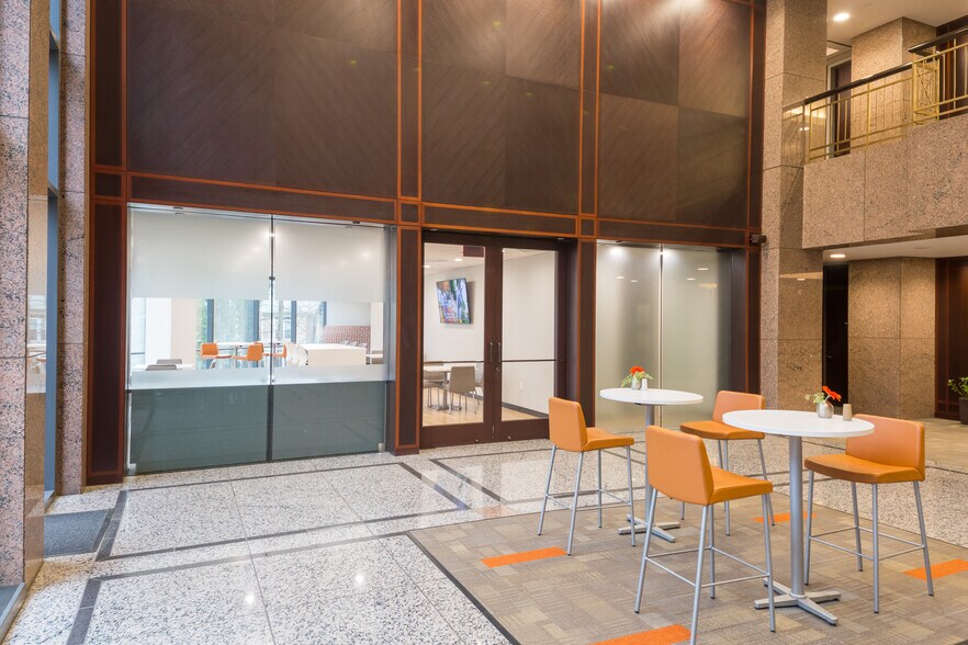 More Photos Of 200 Ashford Ctr N, Atlanta Office For Lease