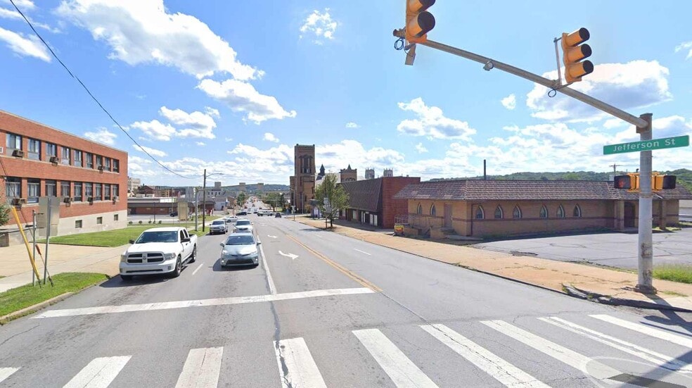 More Photos Of 227 N Jefferson St, New Castle Medical For Sale