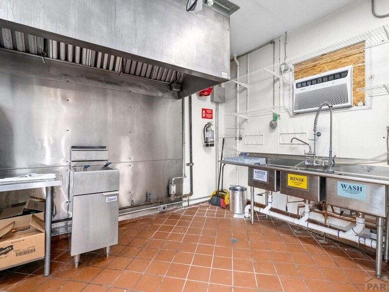 More Photos Of 410 Indiana Ave, Pueblo Restaurant For Sale