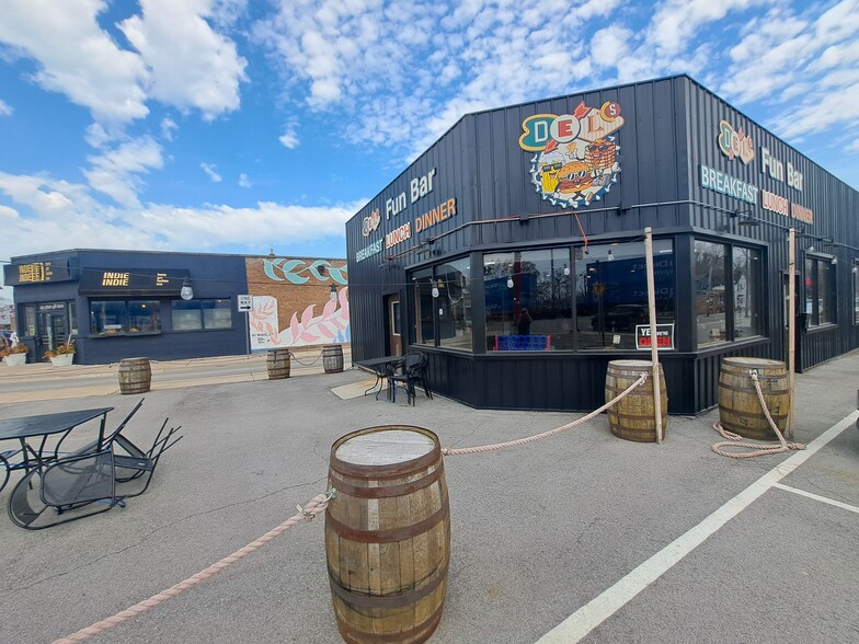 Primary Photo Of 5900 Miller Ave, Gary Restaurant For Sale