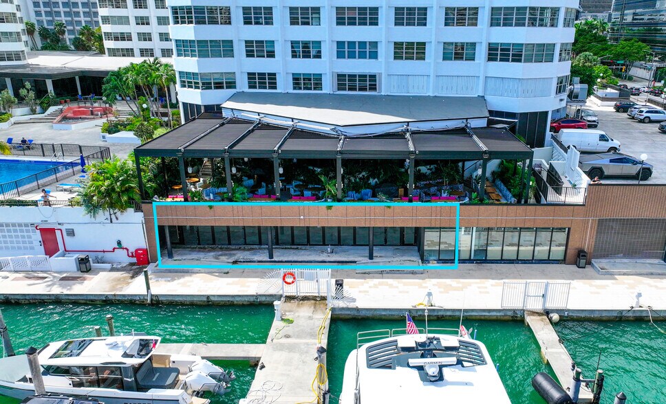 Primary Photo Of 801 Brickell Bay Dr, Miami Apartments For Lease