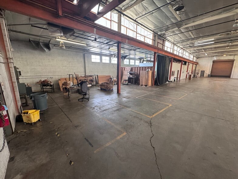 More Photos Of 8454 Trojan St, Pico Rivera Manufacturing For Lease