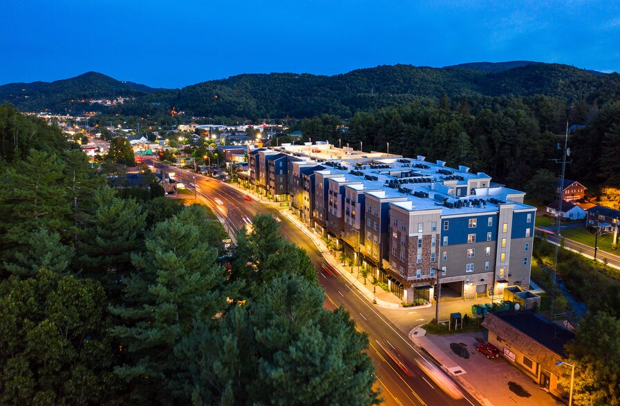 More Photos Of 850 Blowing Rock Rd, Boone Multifamily For Sale