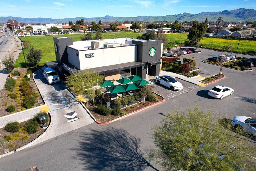 More Photos Of 111 San Felipe Rd, Hollister Restaurant For Sale