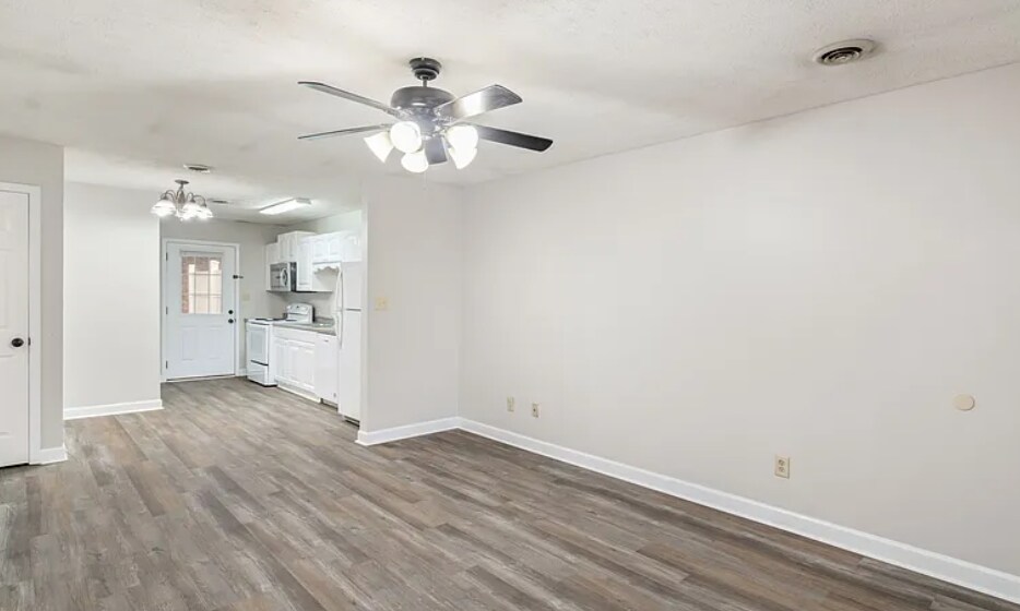 More Photos Of 2312 Boyds Creek Hwy, Sevierville Apartments For Sale