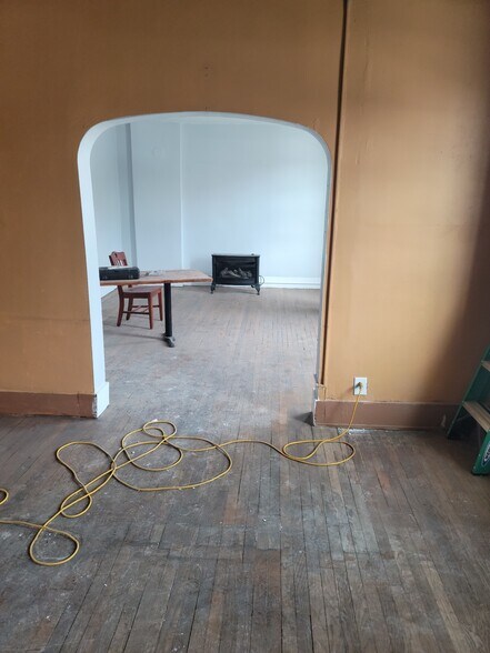 More Photos Of 411 N Salina St, Syracuse Specialty For Sale