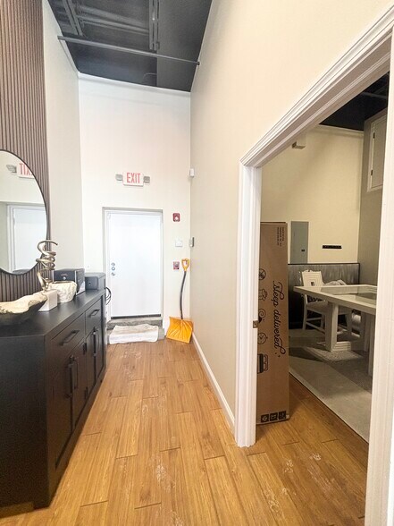 More Photos Of 471-481 Eastern Ave, Malden Storefront Retail Office For Lease