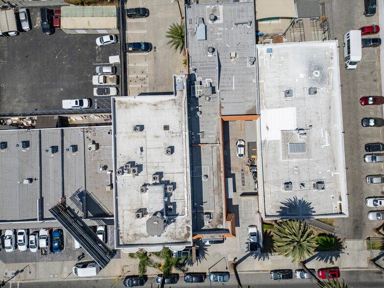 More Photos Of 20847 Sherman Way, Canoga Park Office For Sale