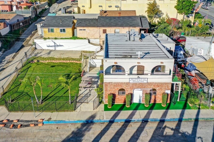 More Photos Of 540 27th St, San Diego Storefront Retail Office For Sale