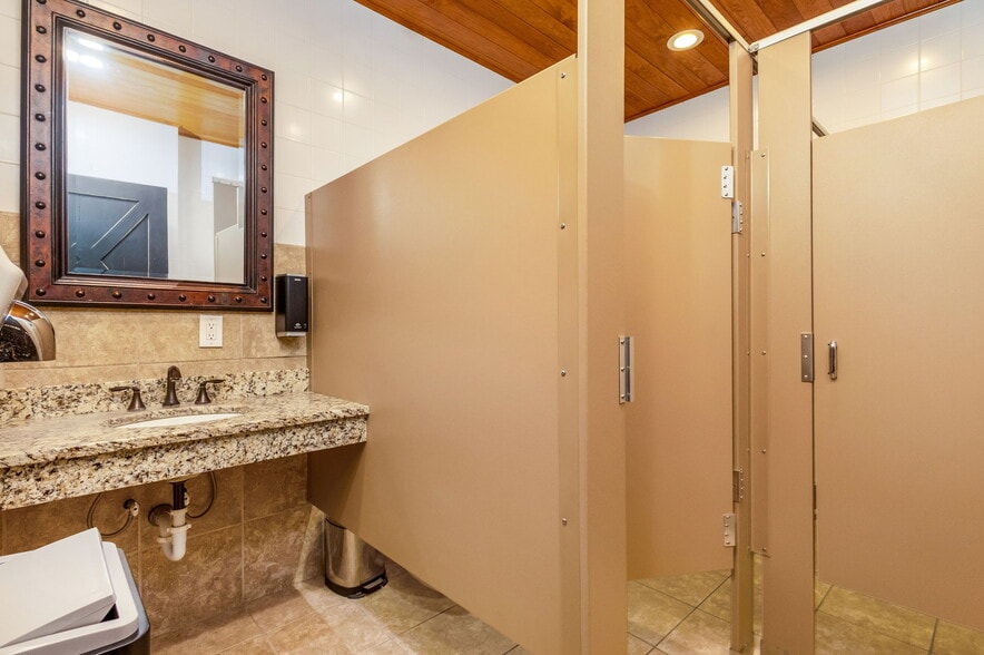 More Photos Of 12298 Croton Rd, Croton Specialty For Sale
