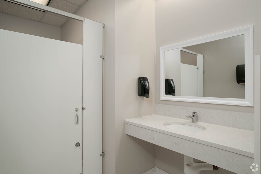 More Photos Of 167 Dwight Rd, Longmeadow Unknown For Lease