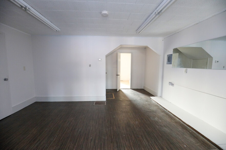 More Photos Of 190 Broadway, Port Ewen Apartments For Lease
