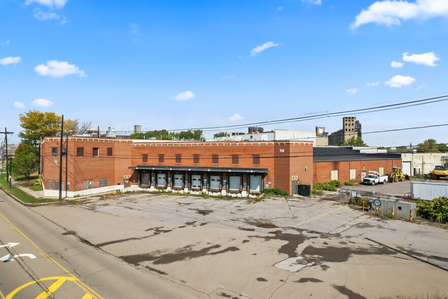 More Photos Of 670 Ohio St, Buffalo Warehouse For Sale