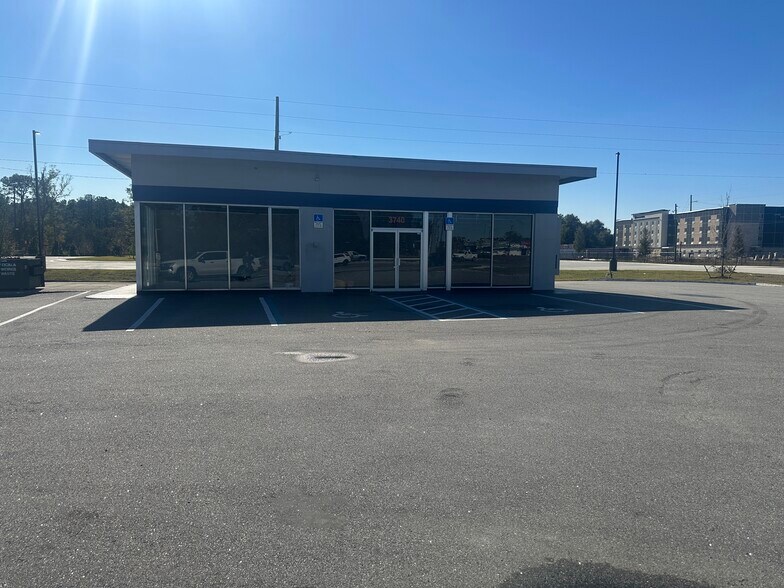 More Photos Of 3740 NW Blitchton Rd, Ocala Service Station For Lease