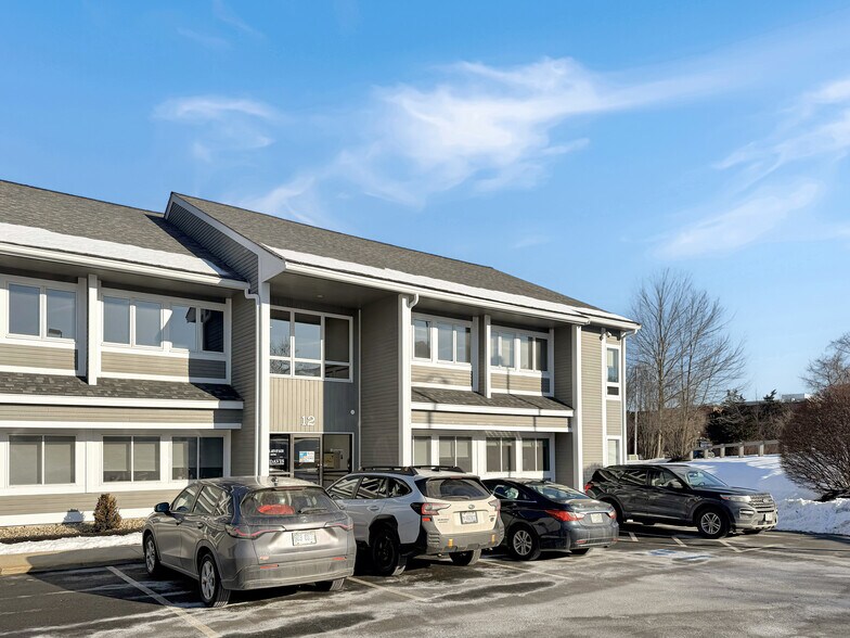 More Photos Of 12-14 Stiles Rd, Salem Office For Sale