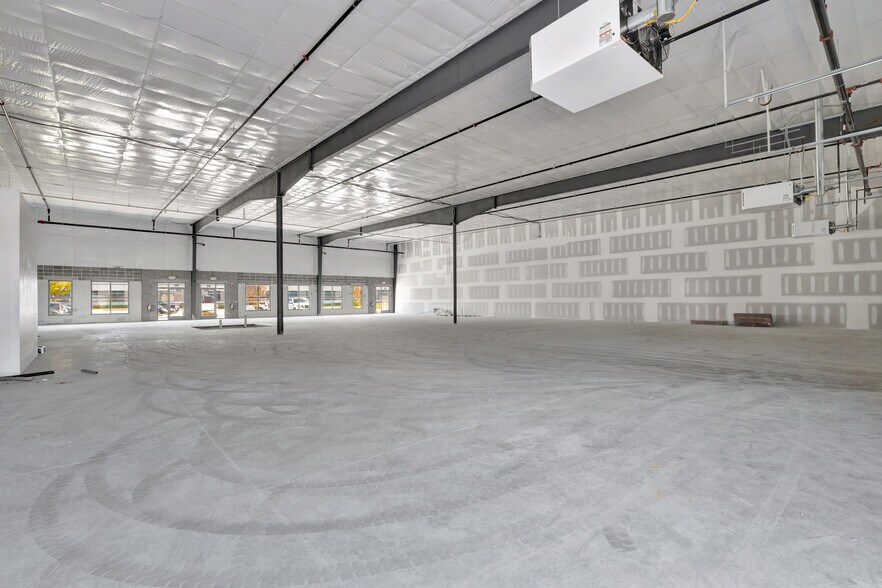 More Photos Of 200 Carson Drive, Bear Light Distribution For Lease