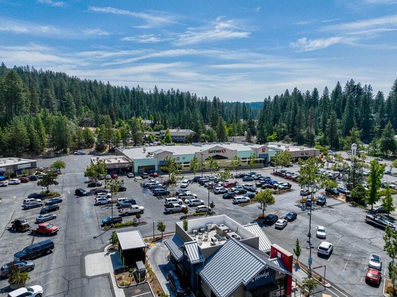 More Photos Of 867-873 Sutton Way, Grass Valley General Retail For Lease