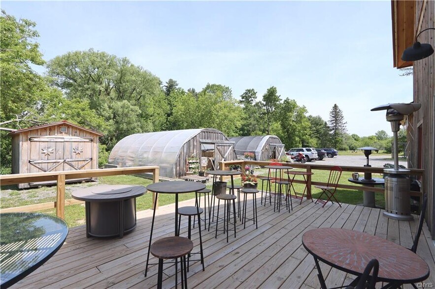 More Photos Of 14211 Dodge Ave, Sackets Harbor General Retail For Sale