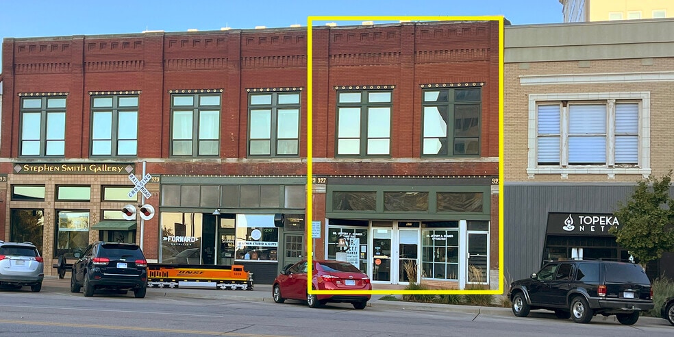 Primary Photo Of 927 S Kansas Ave, Topeka Storefront Retail Office For Sale