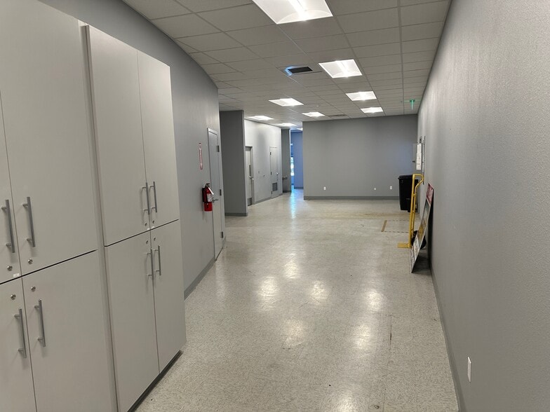 More Photos Of 765 S Riverside Ave, Medford Freestanding For Sale