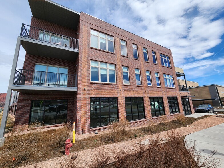 More Photos Of 920 Highway 133, Carbondale Apartments For Sale