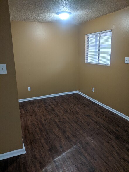 More Photos Of 401 Pinchback Rd, Beaumont Apartments For Sale