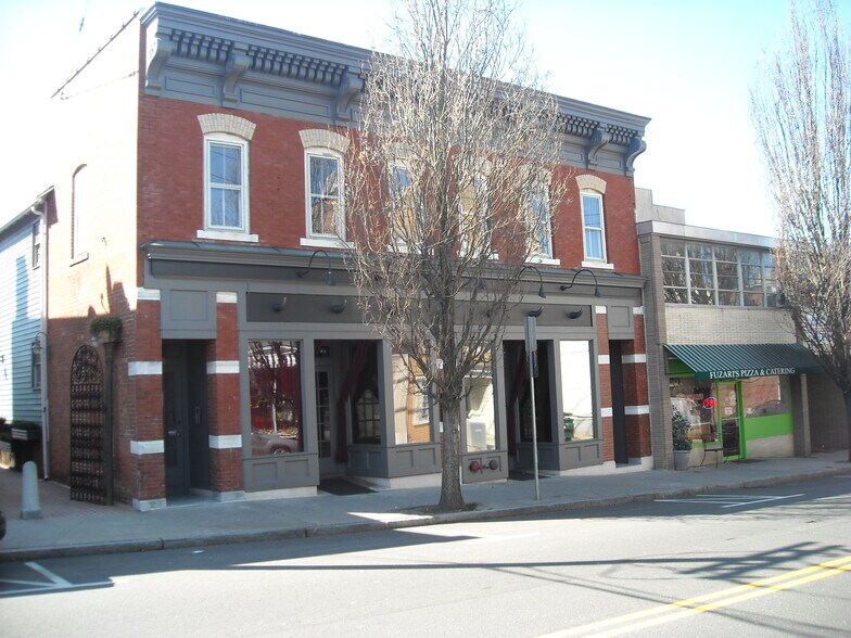 Primary Photo Of 228-234 Mill St, Greenwich Restaurant For Lease