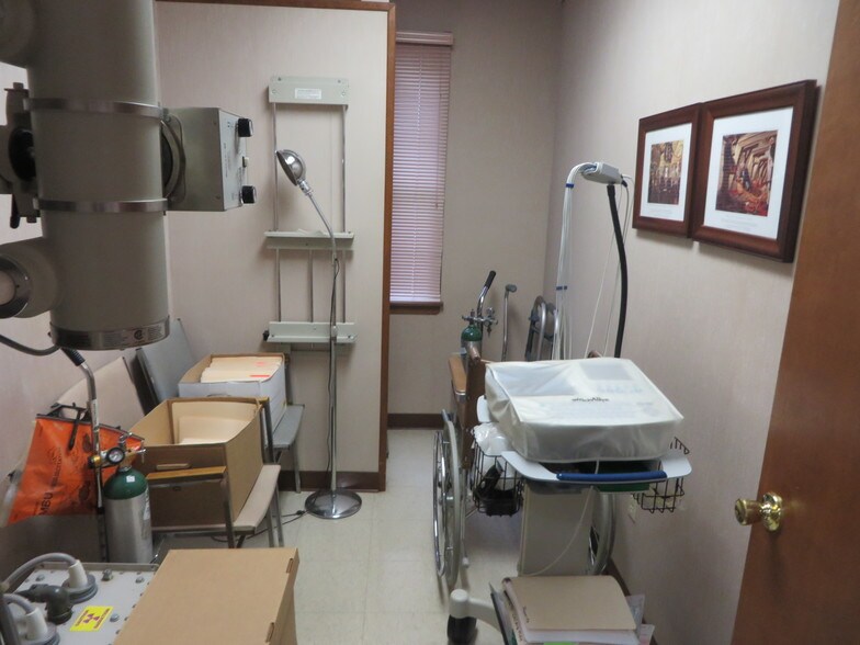 More Photos Of 1130 US Highway 202 S, Raritan Medical For Sale