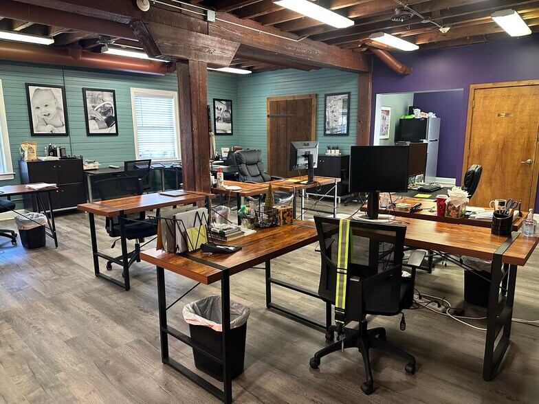 More Photos Of 10 N Main St, Yardley Office For Lease