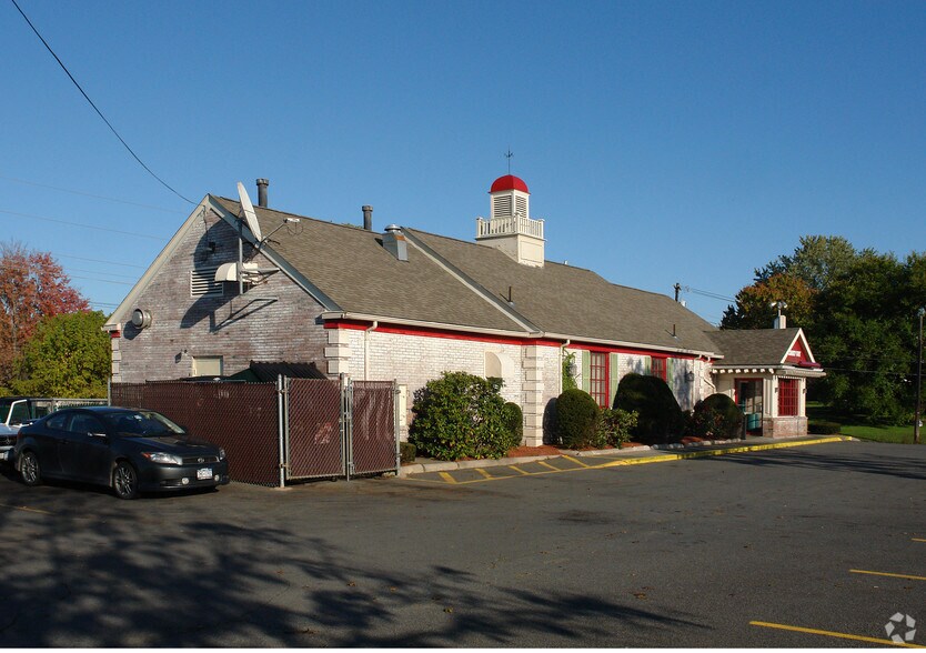 More Photos Of 9 Troy Rd, East Greenbush Restaurant For Sale