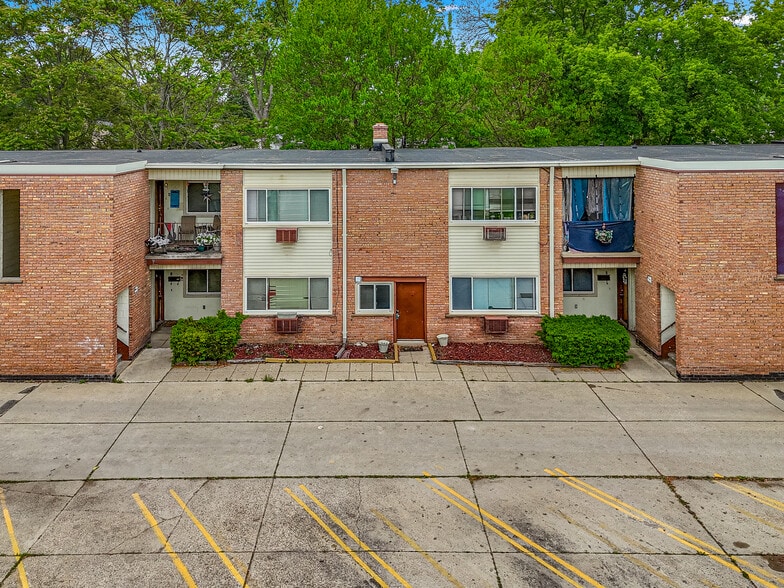 More Photos Of 5701-5707 Woodward St, Wayne Apartments For Sale