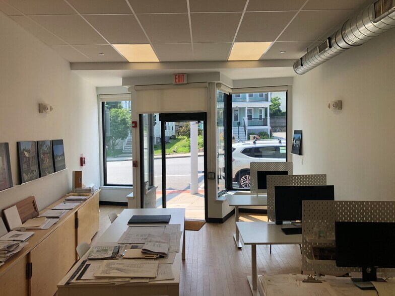 More Photos Of 293 Belmont St, Belmont Storefront Retail Office For Lease