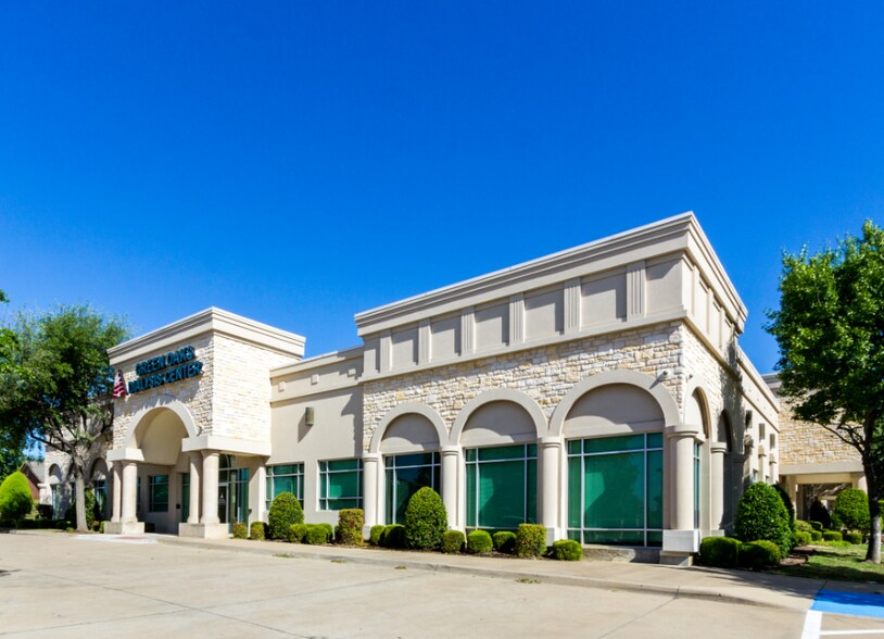 Primary Photo Of 1950 NE Green Oaks Blvd, Arlington Office For Lease