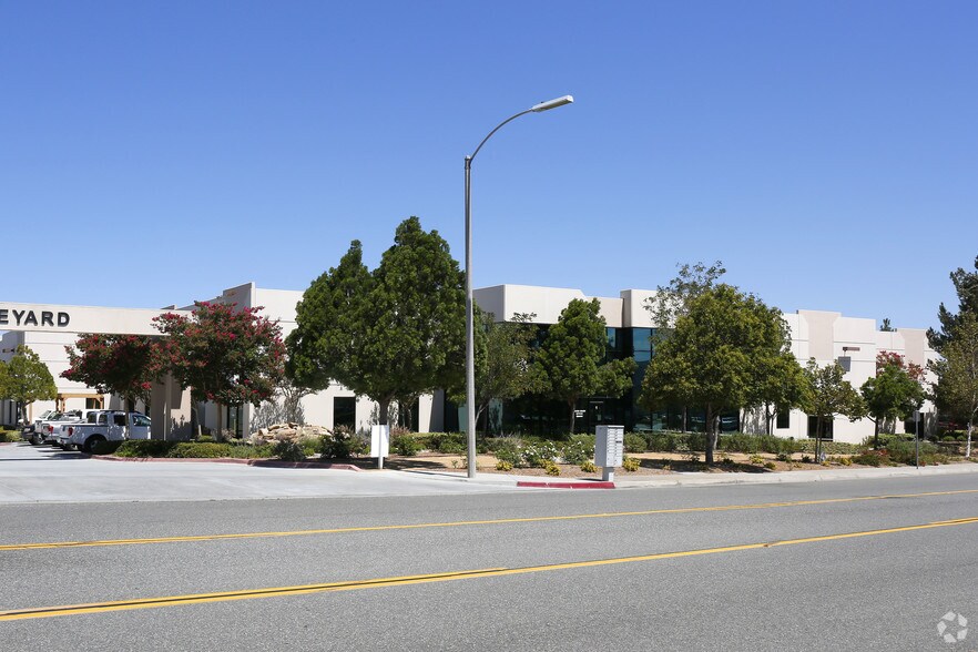Primary Photo Of 42065 Zevo Dr, Temecula Warehouse For Lease