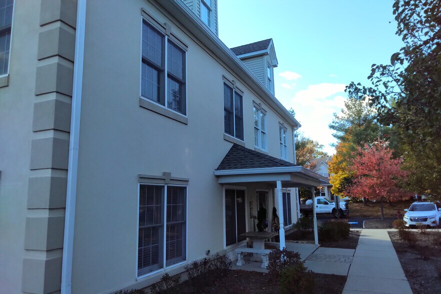 More Photos Of 4 Walter E Foran Blvd, Flemington Office For Sale