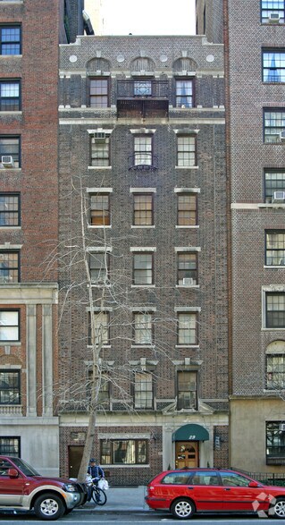 More Photos Of 29 Fifth Ave, New York Apartments For Lease