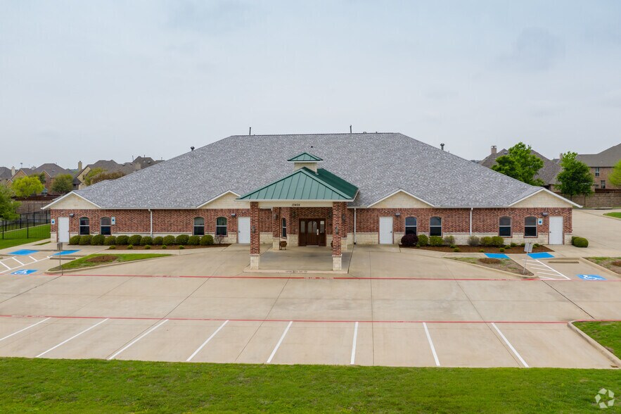 More Photos Of 13405 Main St, Frisco Schools For Lease