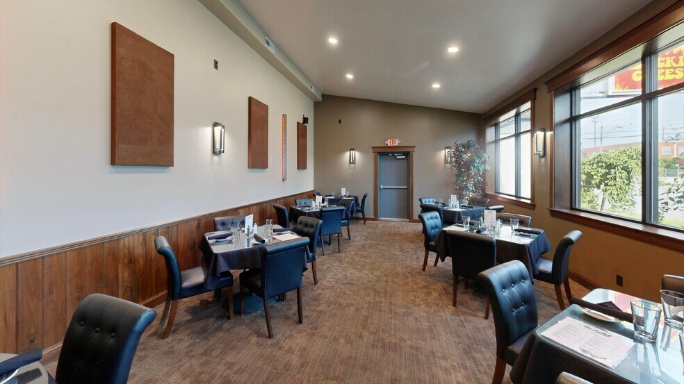 More Photos Of 1509 3rd Ave, Huntington Specialty For Sale