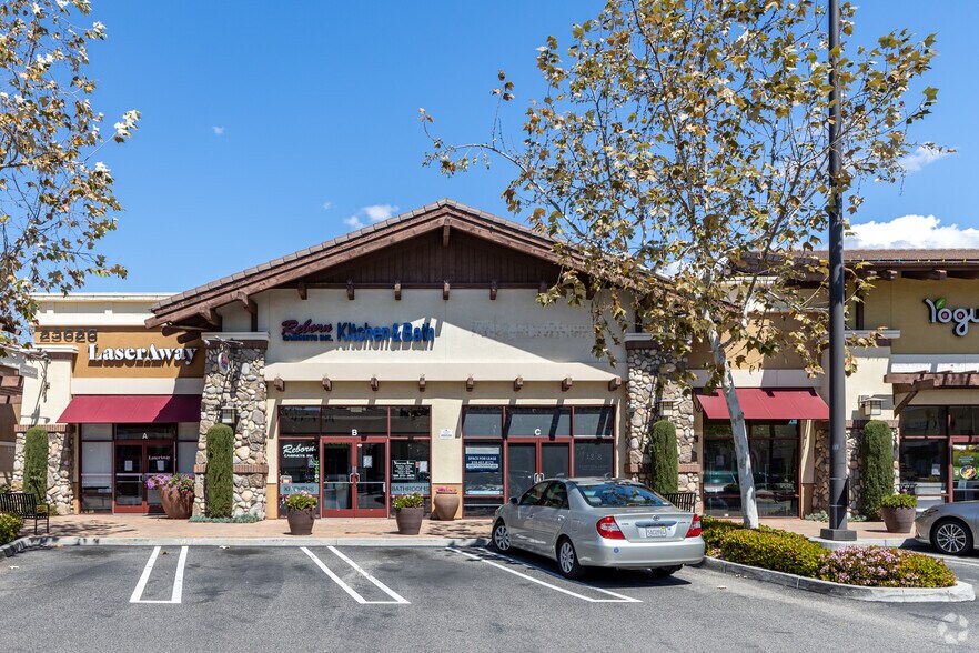 More Photos Of 23602-23624 El Toro Rd, Lake Forest General Retail For Lease
