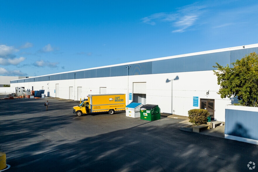 More Photos Of 25509 Industrial Blvd, Hayward Distribution For Lease