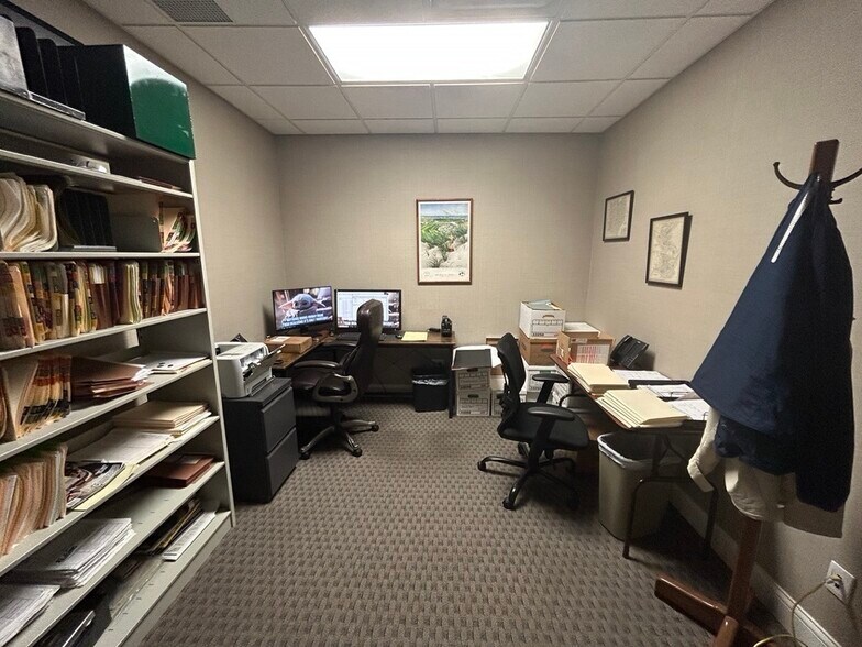 More Photos Of 5082-5086 Wooster Rd, Cincinnati Medical For Sale