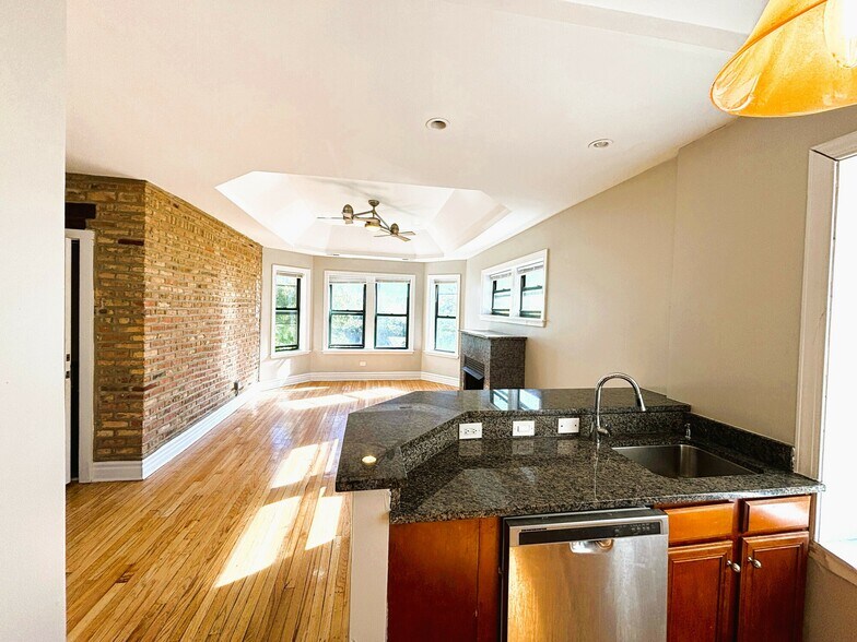 More Photos Of 6610-6618 S Kenwood Ave, Chicago Apartments For Sale