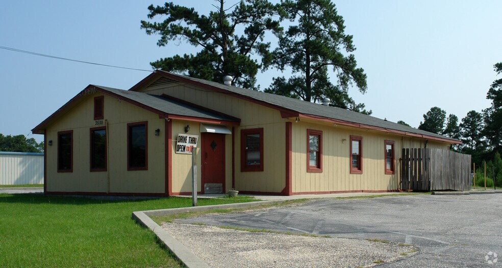 More Photos Of 3500 Murchison Rd, Fayetteville Restaurant For Sale