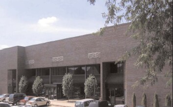 More Photos Of 10401 W Lincoln Ave, Milwaukee Office For Sale